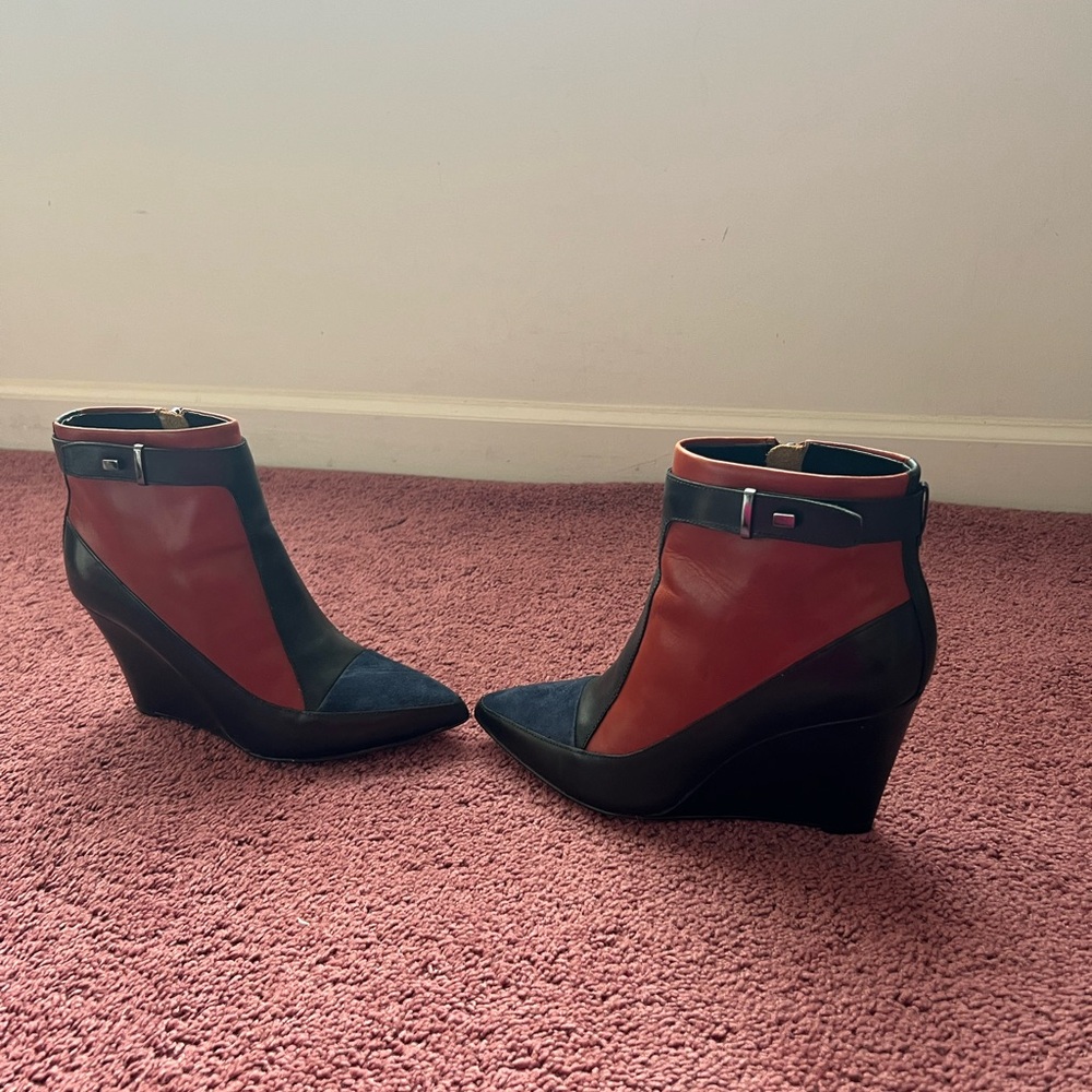 Bootie - Picture 3 of 7